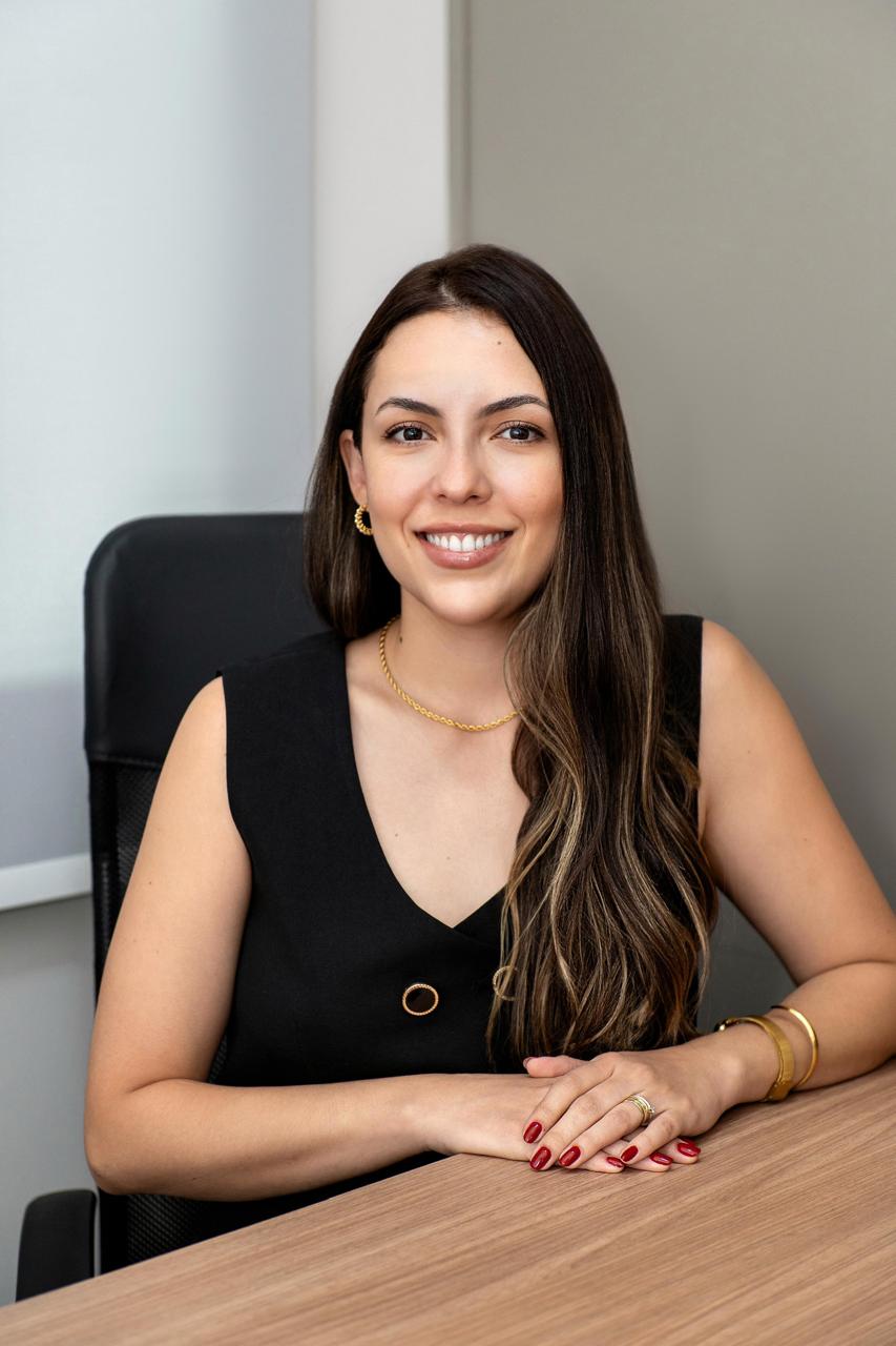 Thais Longhitano